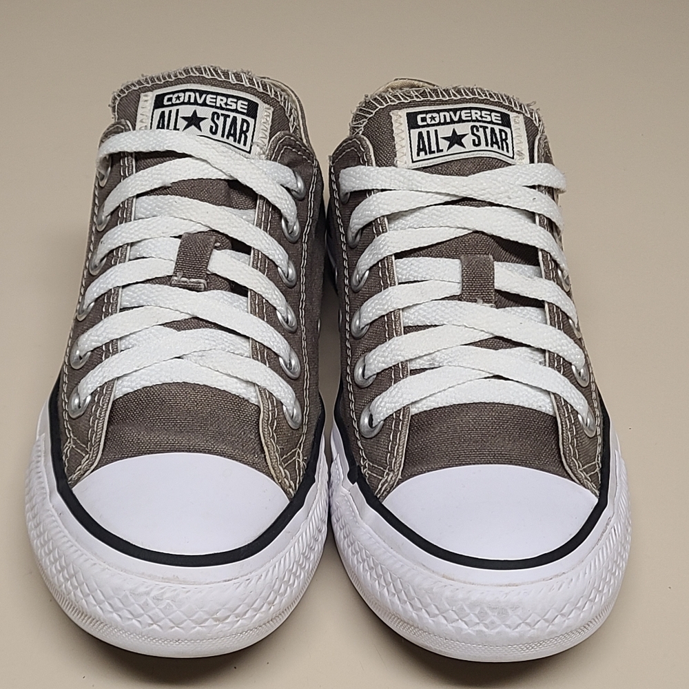 Converse CTAS low casual sneakers size 7 - Picture 3 of 9